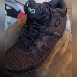 Xero shoes size 8w